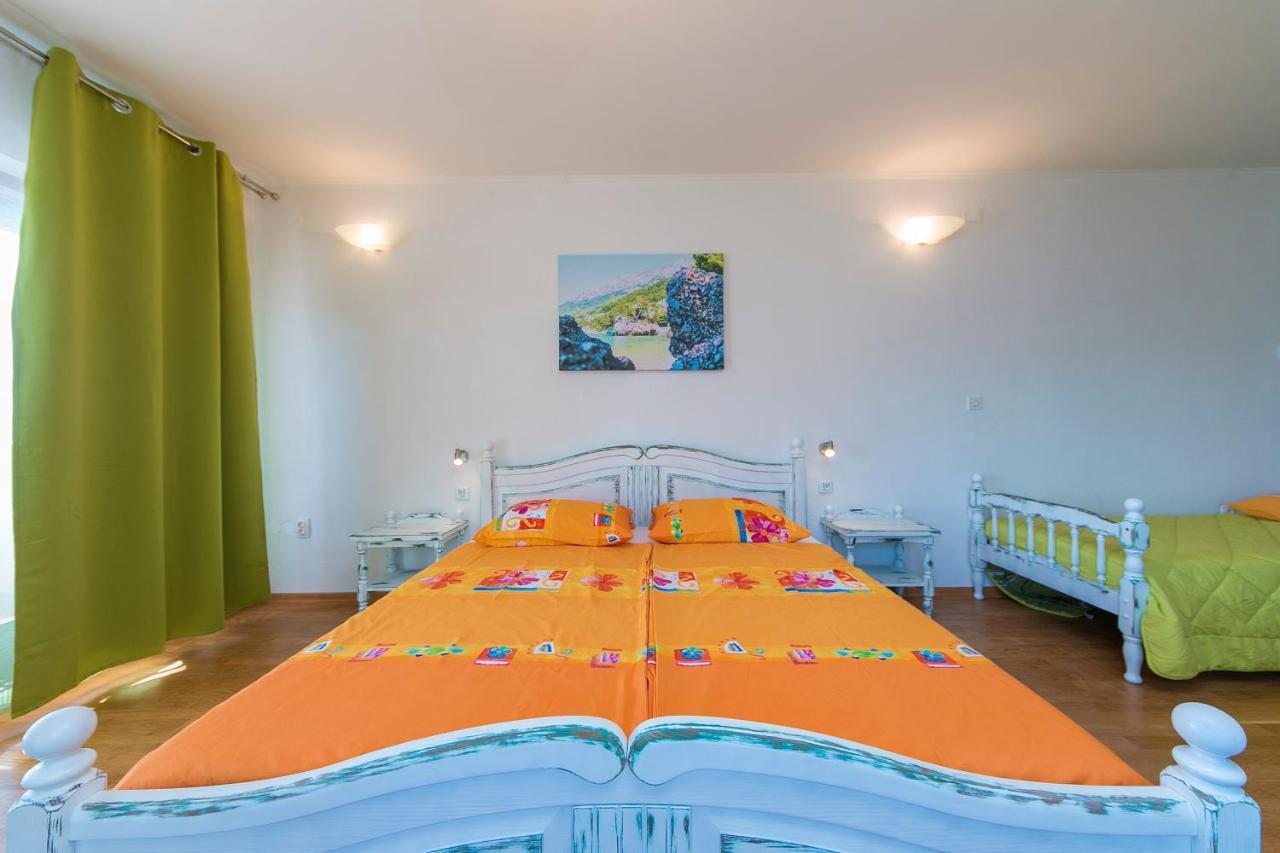 Adria Brela Apartments Buitenkant foto