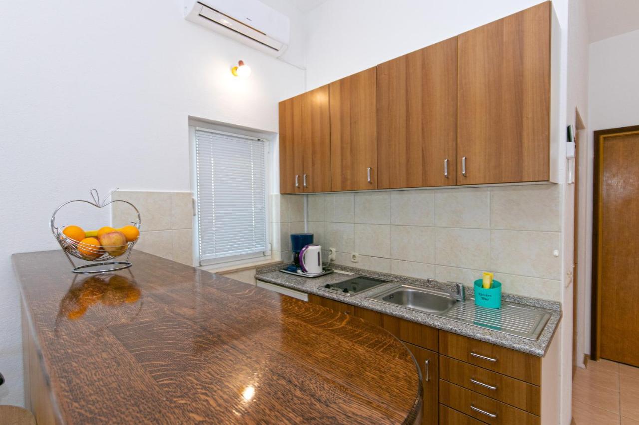 Adria Brela Apartments Buitenkant foto