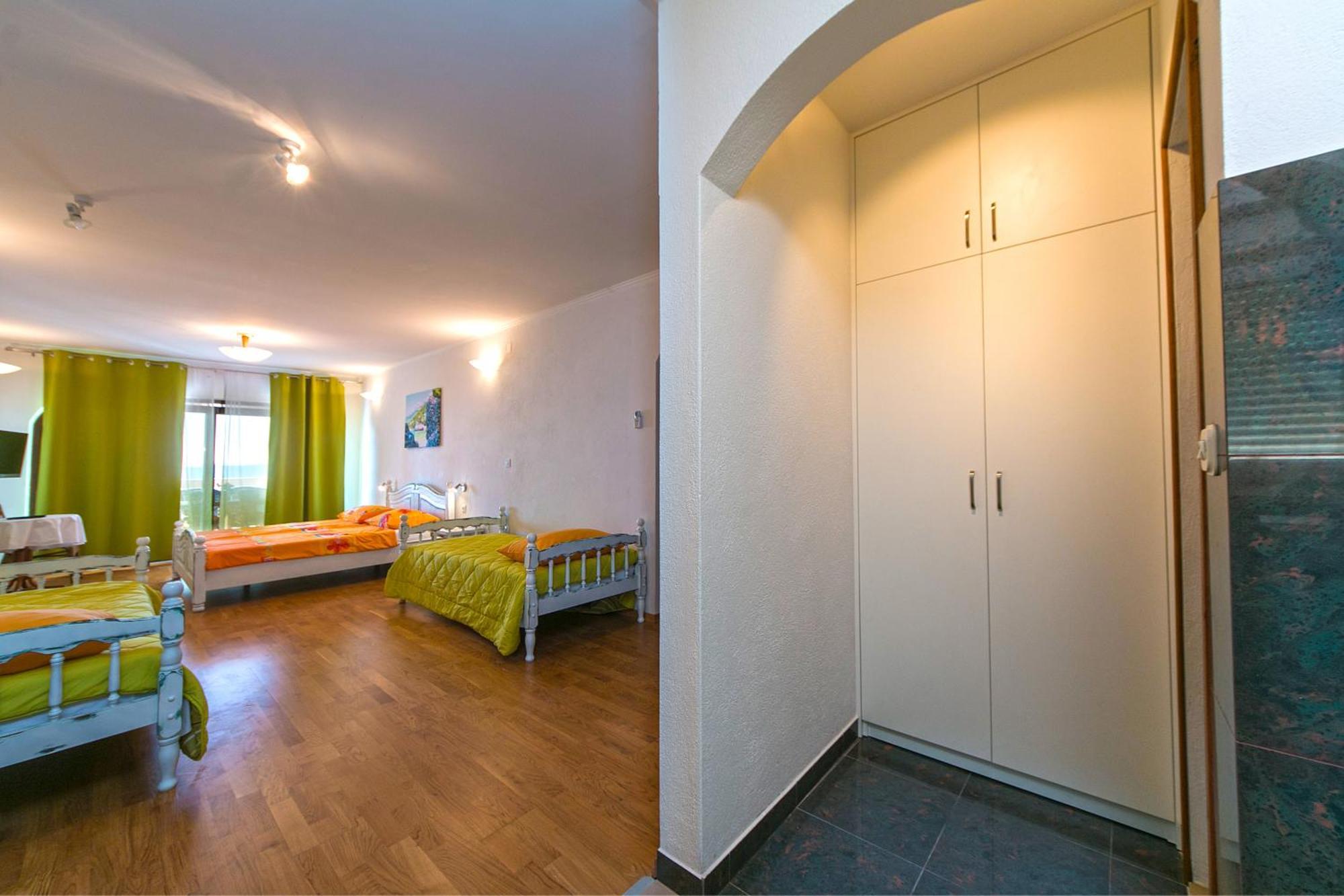 Adria Brela Apartments Kamer foto