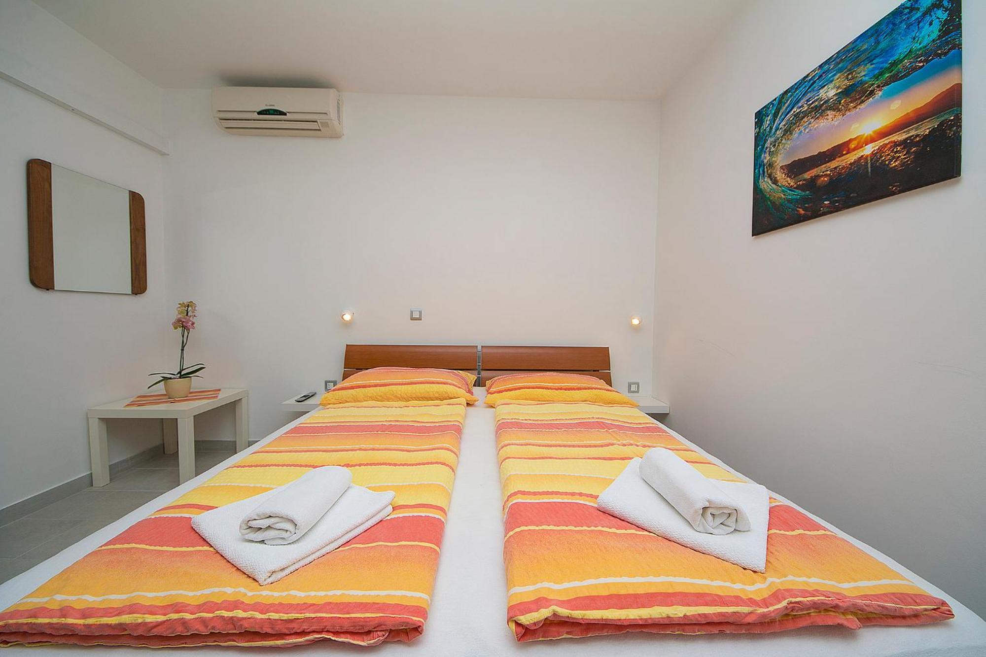 Adria Brela Apartments Kamer foto